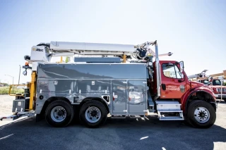 Unité de service pour éclairage et maintenance